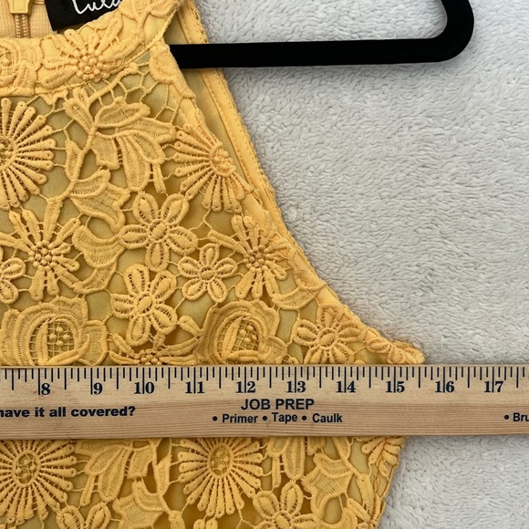 Lulus Dress Size Small Yellow Halter Tulip Lace - Picture 9 of 11